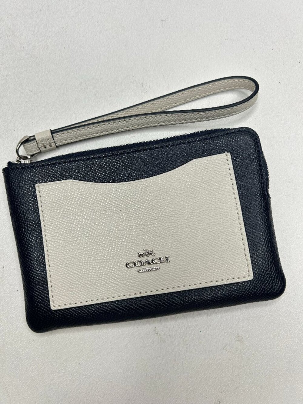 COACH Wristlet F86924 Midnight/Chalk Colorblock